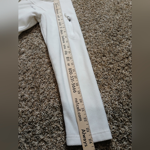 Columbia Women's White Fleece Jacket - Picture 10 of 12